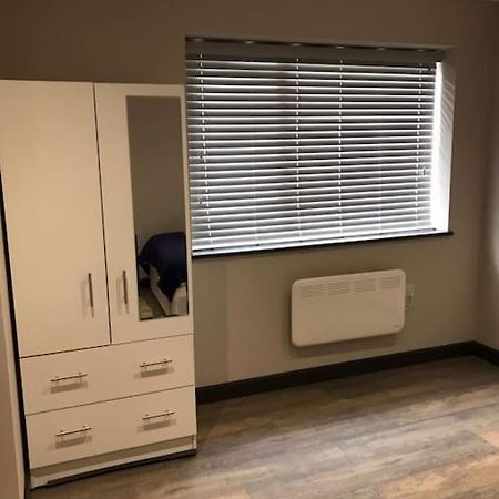 Bedfont House Διαμέρισμα Χίλινγκτον Εξωτερικό φωτογραφία