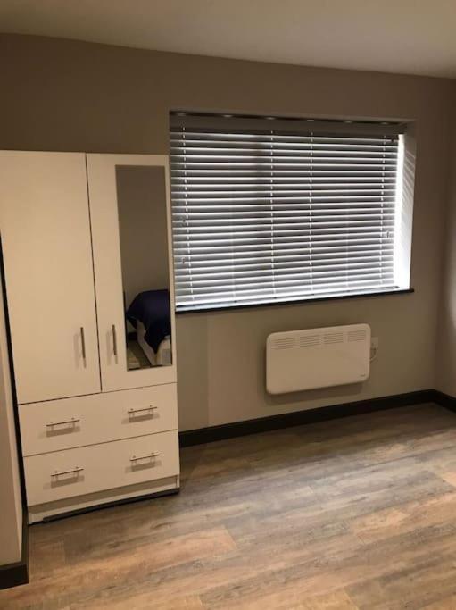 Bedfont House Διαμέρισμα Χίλινγκτον Εξωτερικό φωτογραφία